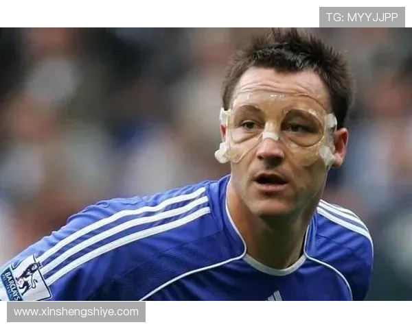 黑人足球明星面具形象探秘展现运动与文化的完美结合